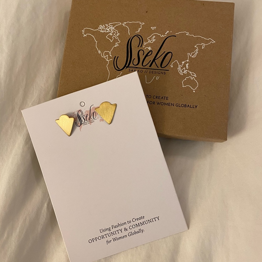 Sseko Kite Studs